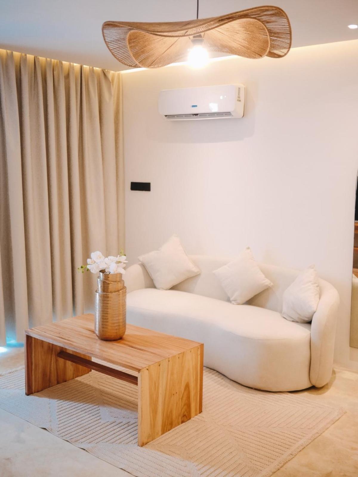 Le Saint Tropez Hotel Kidoti Exterior photo